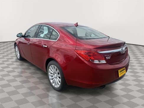 Used 2013 Buick Regal Premium image 3