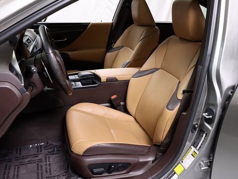 Used 2020 Lexus ES 350 w/ Premium Package image 10