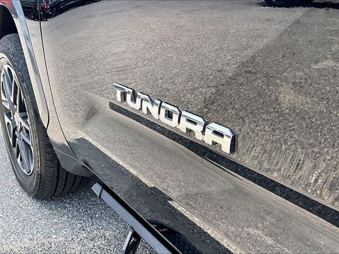 Used 2023 Toyota Tundra Limited AWD/4WD image 8