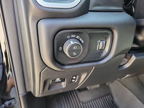 Used 2023 RAM 1500 Big Horn AWD/4WD image 20