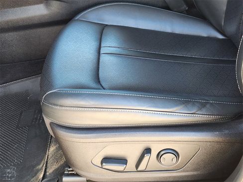 Used 2021 Kia Sorento S w/ Panoramic Sunroof Package image 24