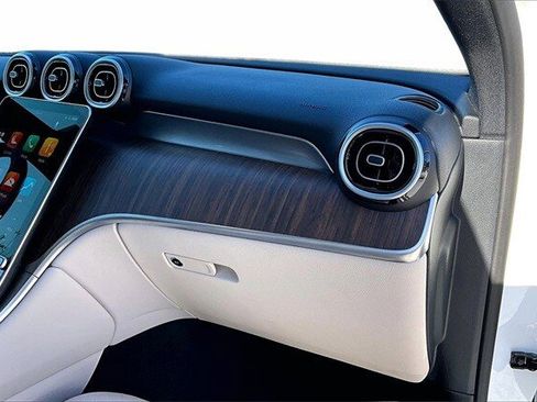 Certified 2025 Mercedes-Benz GLC 300 4MATIC image 29