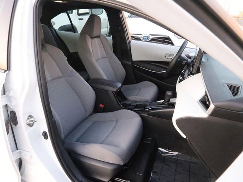 Certified 2023 Toyota Corolla SE w/ SE Premium Package image 25