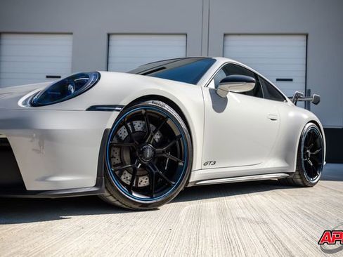 Used 2022 Porsche 911 GT3 image 31