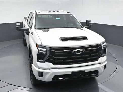 Used 2024 Chevrolet Silverado 3500 High Country w/ High Country Premium Package AWD/4WD image 40