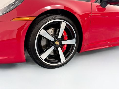 Used 2022 Porsche 911 Carrera S RWD image 36