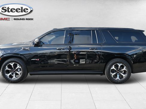 Used 2026 GMC Yukon XL AT4 Ultimate AWD/4WD image 4