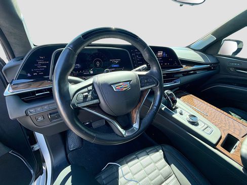 Used 2023 Cadillac Escalade Sport Platinum image 28