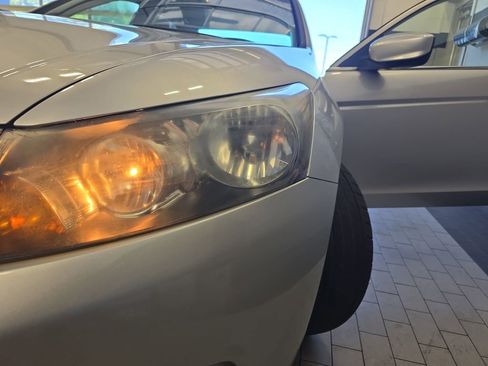 Used 2010 Honda Accord EX-L image 30