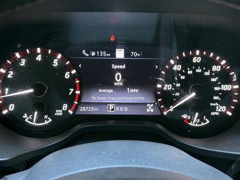 Used 2021 Nissan Titan PRO-4X w/ Pro-4x Convenience Package AWD/4WD image 24