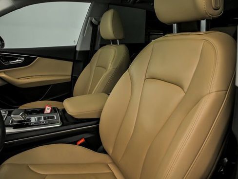 Used 2023 Audi Q8 Premium w/ Convenience Package image 13