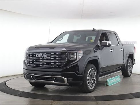 Used 2023 GMC Sierra 1500 Denali Ultimate AWD/4WD image 10