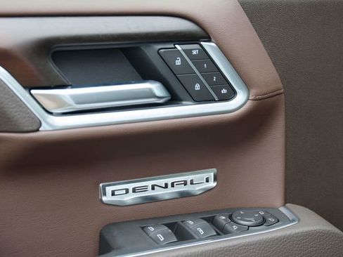 New 2026 GMC Sierra 1500 Denali w/ Denali Reserve Package AWD/4WD image 15