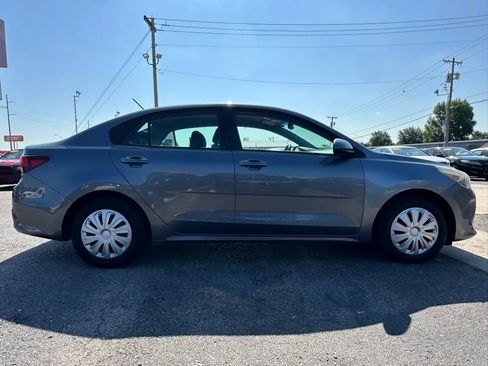 Used 2019 Kia Rio S FWD image 2