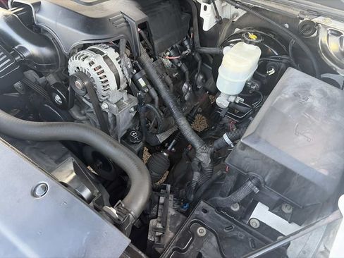 Used 2008 Chevrolet Suburban LT w/ LT Preferred Equipment Group RWD image 38