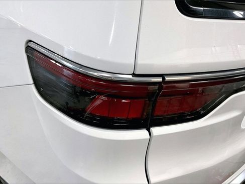 Used 2024 Jeep Wagoneer L Series II w/ Flexible Seating Group image 29