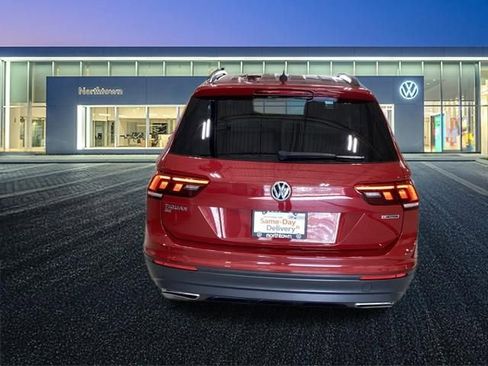 Used 2019 Volkswagen Tiguan SE AWD/4WD image 23