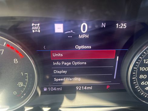 Used 2025 Cadillac XT5 Sportv w/ Technology Package AWD/4WD image 4