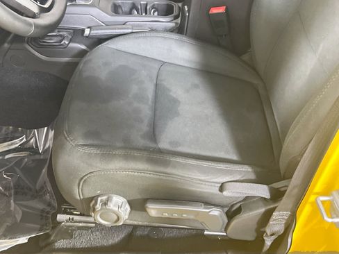 Used 2018 Jeep Wrangler Unlimited Sport S image 18