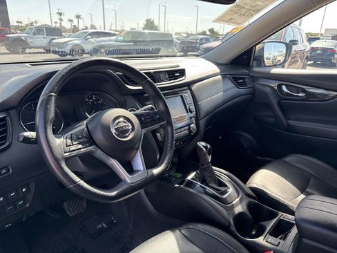 Used 2019 Nissan Rogue SL w/ Premium Package FWD image 14