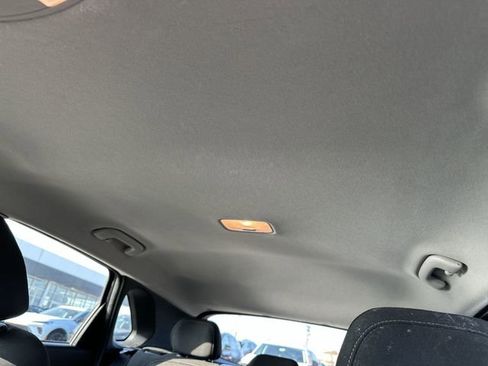 Used 2018 Hyundai Elantra GT image 18