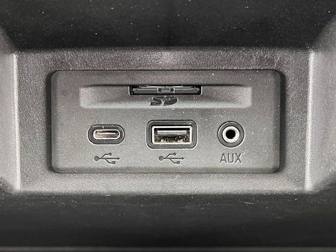 Used 2023 Chevrolet Silverado 2500 High Country image 26