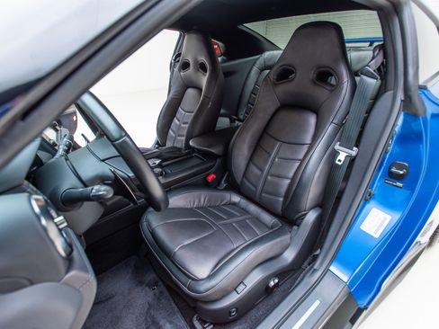 Used 2021 Nissan GT-R Premium AWD/4WD image 4
