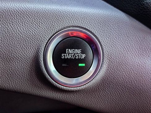 Certified 2024 GMC Terrain SLT image 19