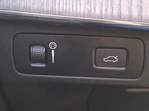 Used 2022 Volvo XC90 T6 Inscription w/ Lounge Package image 27