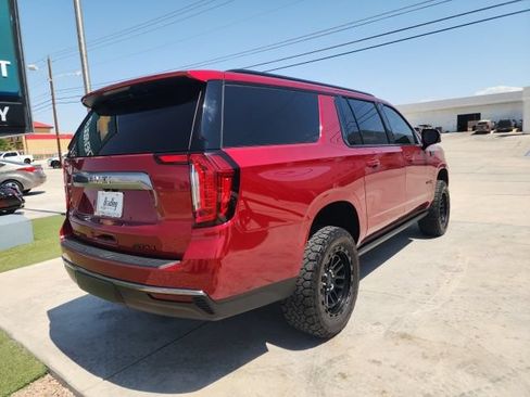 Certified 2024 GMC Yukon XL AT4 w/ Technology Package AWD/4WD image 4
