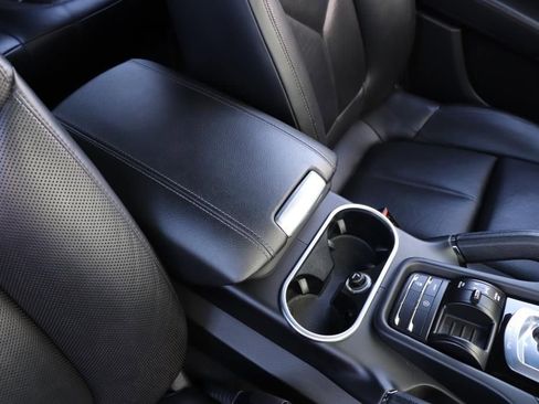 Used 2018 Porsche Cayenne Platinum Edition w/ Premium Package image 54