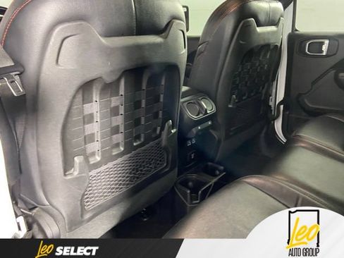 Used 2020 Jeep Gladiator Rubicon AWD/4WD image 31