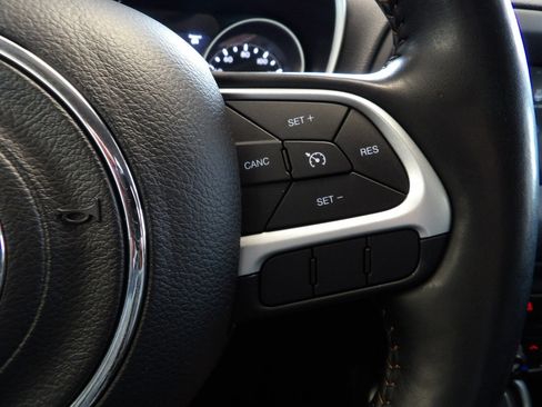 Used 2021 Jeep Compass Latitude w/ Convenience Group image 29