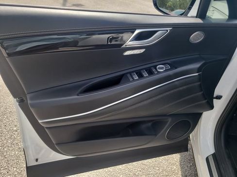 Used 2021 Genesis GV80 2.5T RWD image 18