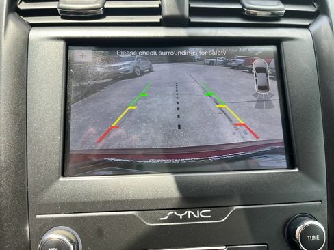 Used 2019 Ford Fusion SE w/ Equipment Group 151A FWD image 20