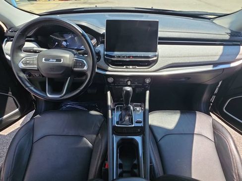 Used 2022 Jeep Compass Latitude AWD/4WD image 10