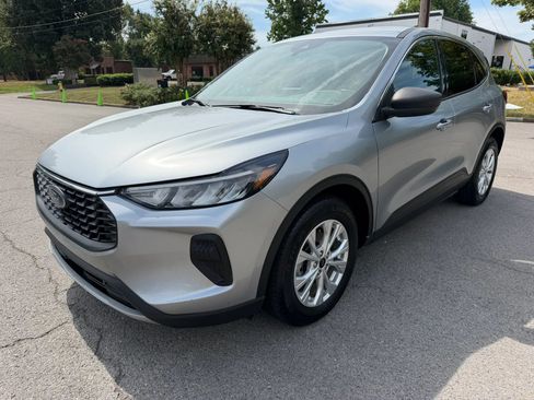 Used 2023 Ford Escape Active FWD image 8