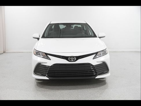 Used 2024 Toyota Camry LE FWD image 2