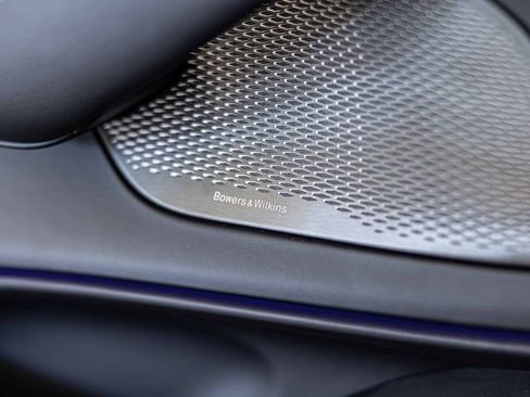 New 2026 Aston Martin DBX 707 image 30