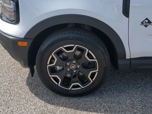 Used 2025 Ford Bronco Sport Outer Banks AWD/4WD image 11