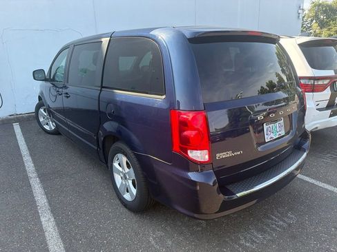 Used 2015 Dodge Grand Caravan SE w/ Quick Order Package 29E SE FWD image 4