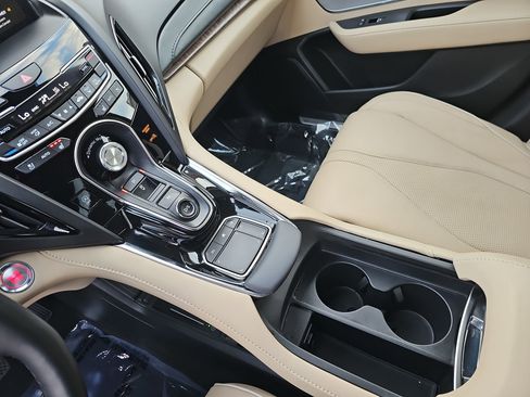 Used 2023 Acura RDX AWD w/ Advance Package image 25