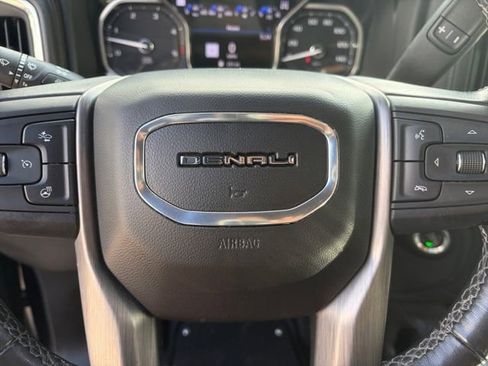 Used 2021 GMC Sierra 2500 Denali w/ Denali Black Diamond Edition AWD/4WD image 7