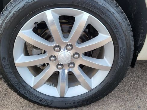 Used 2015 Buick Enclave Premium w/ Experience Buick Package FWD image 15