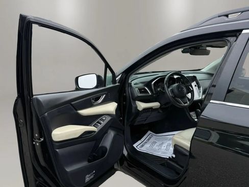 Used 2023 Subaru Ascent Limited AWD/4WD image 16