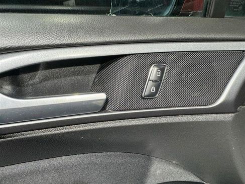 Used 2013 Ford Fusion SE image 13