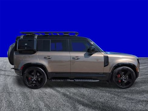 Used 2023 Land Rover Defender 110 X AWD/4WD image 3