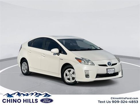 Used 2010 Toyota Prius Three image 1