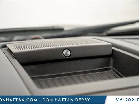 Used 2021 Ford Expedition Limited image 11