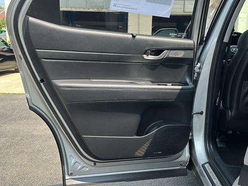 Used 2023 Hyundai Palisade Limited image 24